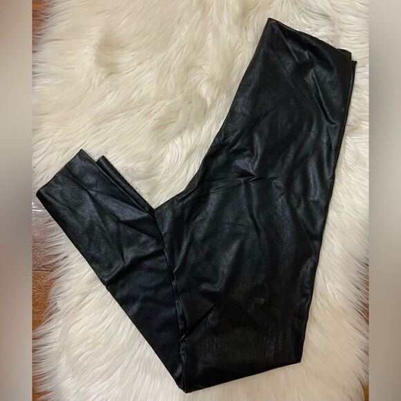 Commando Control faux leather leggings.  Large - Picture 4 of 5